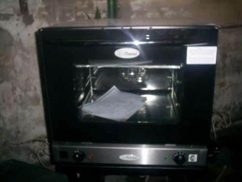Horno Convector Electrico Pauna Beta 107 Monofas + 4 Placas