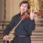 János. Clases particulares de violín.