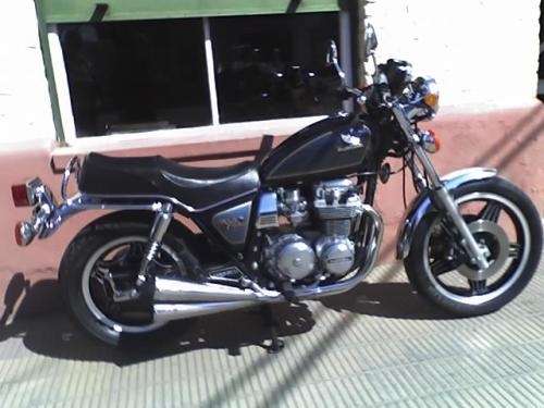 Honda custom 650 81 en Córdoba - Autos | 228729