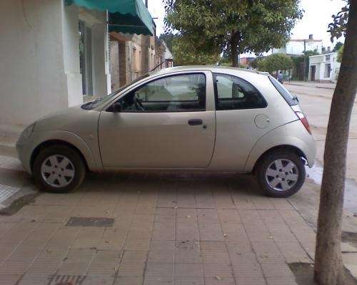 Ford ka 1000cc #9