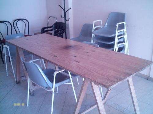 Mesa con caballetes ideal quincho o terraza
