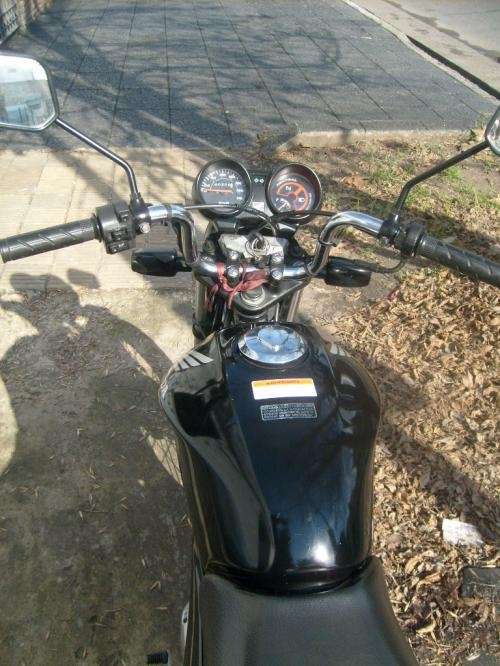 Cg 150 titan la mas linda para pasear, la mejor para trabajar!!inmaculada!!! la uso para ir y volver del trabajo