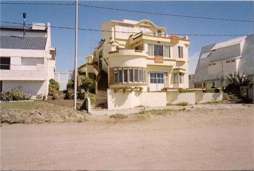 Pinamar-departamento-tipo casa frente al mar