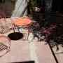 Vendo Juego de Jardin Antiguo: estiloso, hierro forjado con detalles, 4 sillones mesa redonda. Ideal Exteriores.
