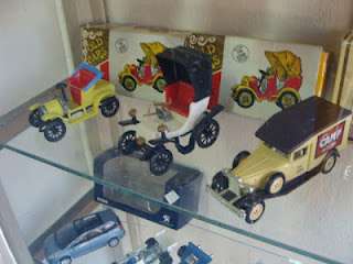 Fotos de Compra venta juguetes antiguos (autos, trenes, aviones, muñecos) 3
