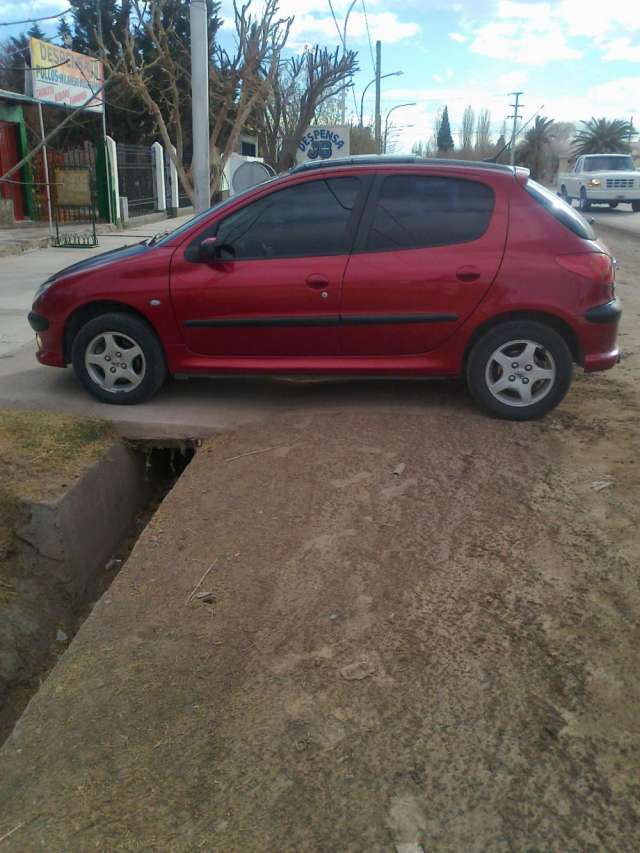 Vendo peugeot 206 xt full abs impecable