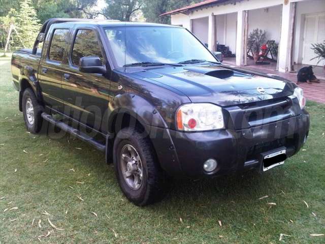 Camioneta nissan frontier se 4x4 doble cabina modelo 2005 san luis en San  Luis - Autos | 759532