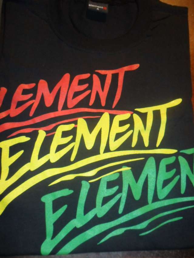 Venta mayorista de remeras vans,circa,element, en Hurlingham - Ropa y  calzado | 791561