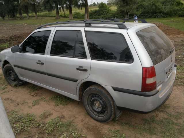 Vendo gol country 1.6 nafta muy buen estado tiene 100.000 km