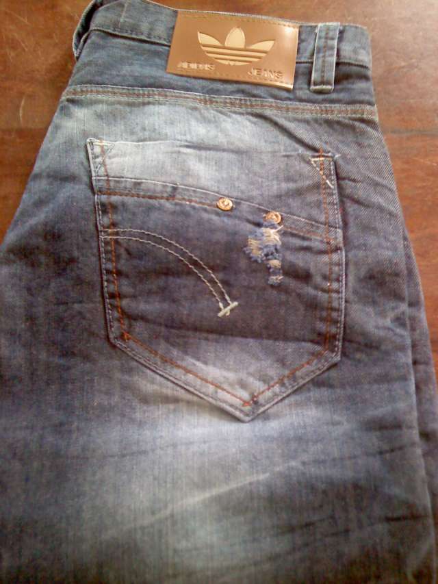 Venta mayorista de jeans levis,wrangler,kosiuko .adidas en Hurlingham -  Ropa y calzado | 885998