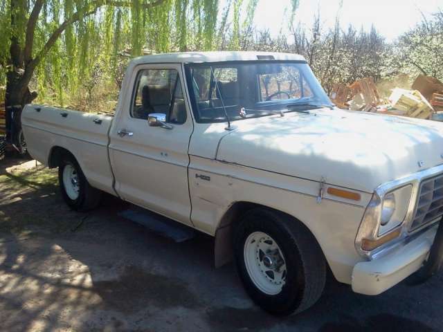 Vendo ford f100, modelo 81 impecable en Santa Rosa - Camionetas | 907383