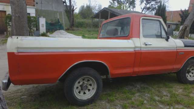 Ford f-100 1977 de luxe en Santa Teresita - Camionetas | 928943