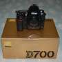 Nikon D700 and MB-D10 Grip + Extra Battery