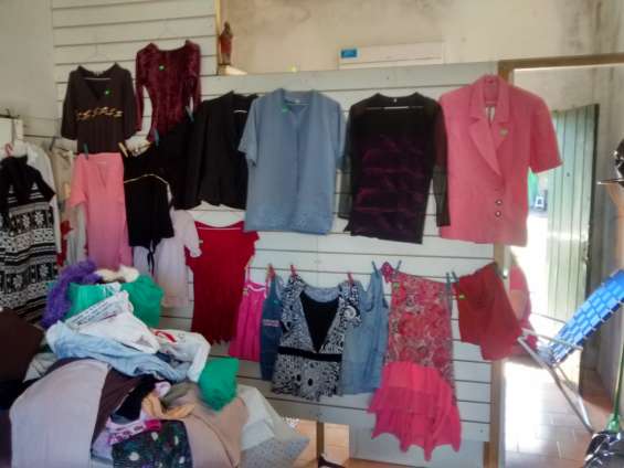 Ropa usada por mayor para feria americana en González Catán - Ropa y  calzado | 1007473